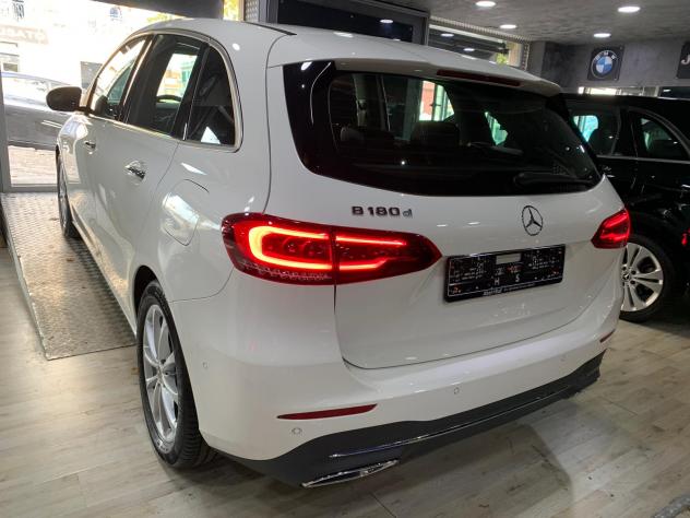 Mercedes-benz B 180 B 180 d Automatic Sport LED AMBIENTE*NAVI - Foto 4