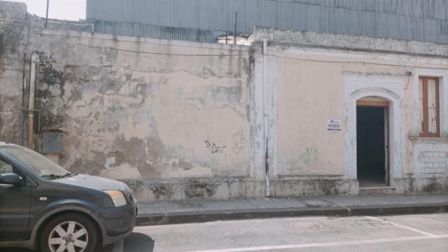 Floridia Indipendente in posizione angolare da ristrutturare - Foto 2