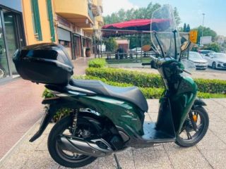 HONDA SH 150 VETRO TUTTO INCLUSO ANCHE PASSAGGIO! rif. 23989721