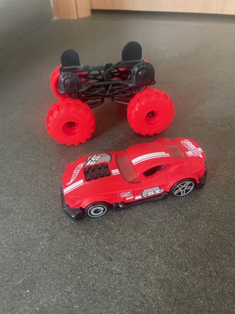 Hot Wheels MonsterTrucks trasformabile in macchina - Foto 3