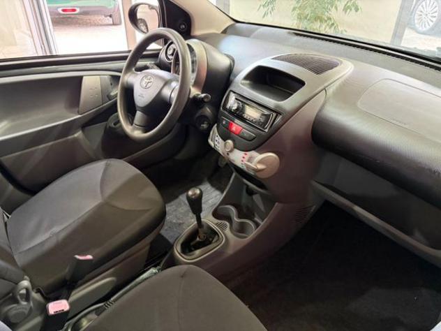 TOYOTA Aygo 1.0 12V VVT-i 5 porte Now rif. 23815915 - Foto 8
