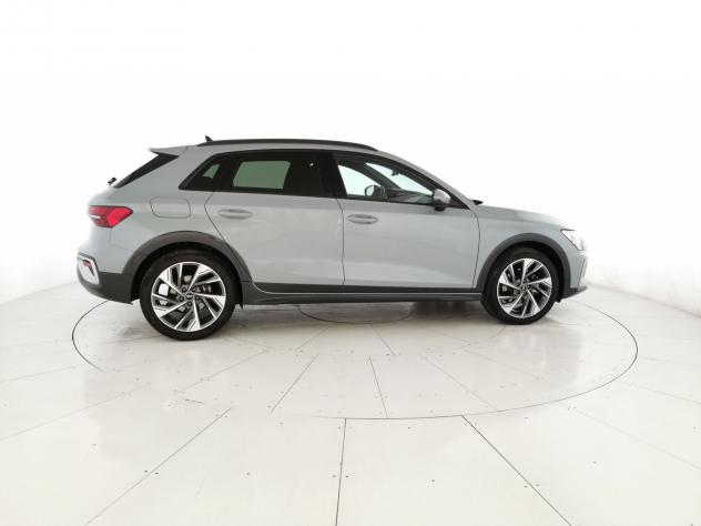 Audi A3 allstreet 2.0 tdi Identity Contrast 150cv s-tronic - Foto 4