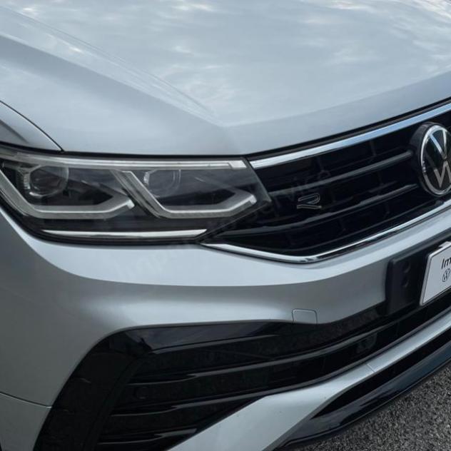 VOLKSWAGEN Tiguan 2.0 TDI SCR DSG R-Line 110KW/150CV rif. 23877657 - Foto 5
