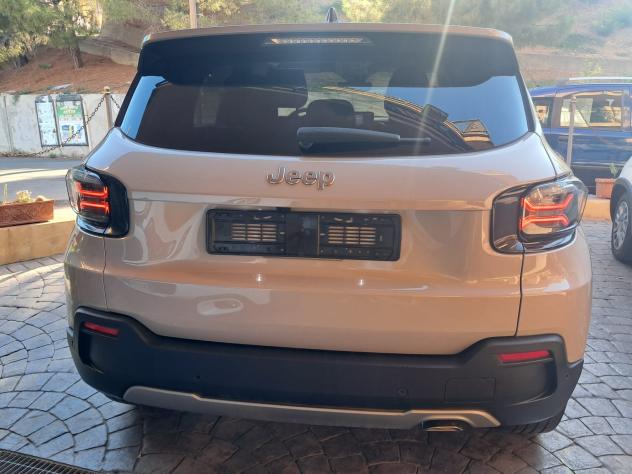 Jeep Avenger 1.2 Turbo 100 CV Summit - Foto 3