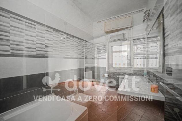 Casa indipendente di 187 m² con 4 locali e box auto in vendita a Catania - Foto 18