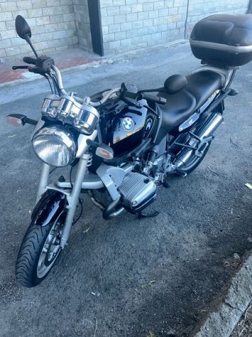 vendo BMW R850R - immatr. 2004 -KM. 74 mila- con bauletto posteriore- 3500€