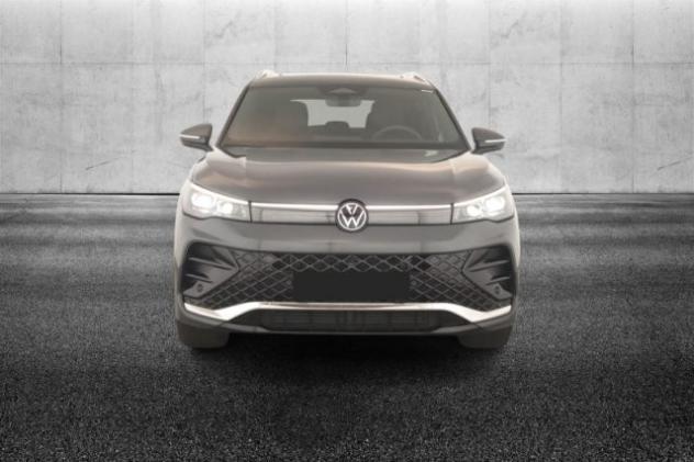 VOLKSWAGEN Tiguan 2.0 TDI 193 CV DSG 4MOTION R-Line rif. 24072201 - Foto 4