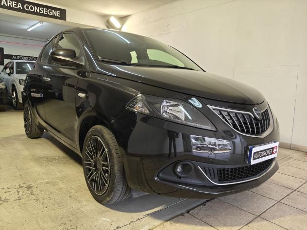 Lancia Ypsilon 1.0 FireFly 70cv Hybrid Gold - Foto 3