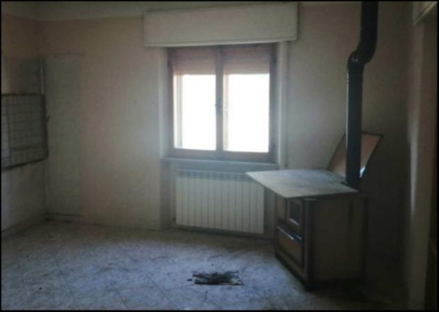 Immobile in asta di 219 m², box auto in vendita a Serra Sant'Abbondio - Foto 9