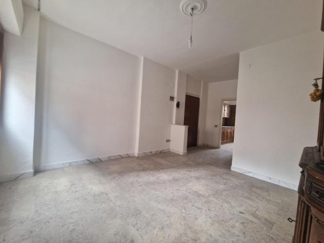 appartamento in vendita a Carrara in zona Fabbrica