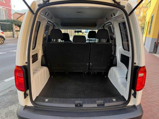 VOLKSWAGEN Caddy 2.0 TDI 102 CV DSG Comfortline rif. 23790735 - Foto 5