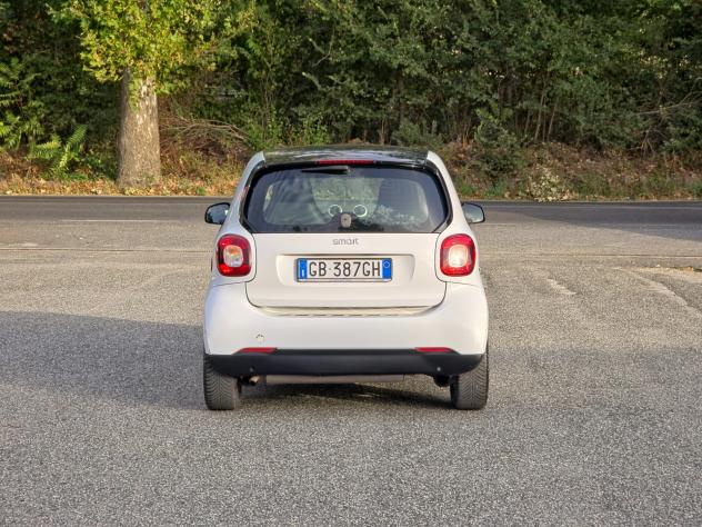 Smart ForTwo 70 1.0 Youngster E6 Automatico NEO 2016 - Foto 5