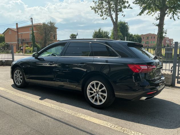 AUDI A4 AVANT 2.0 35 TFSI MHEV 150 CV - Foto 2