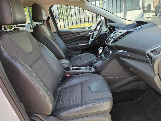 Ford Kuga 2.0 TDCi 150CV Pshift S&S AWD Titanium - Foto 10