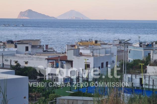 Villa di 70 m² con 3 locali in vendita a Lipari