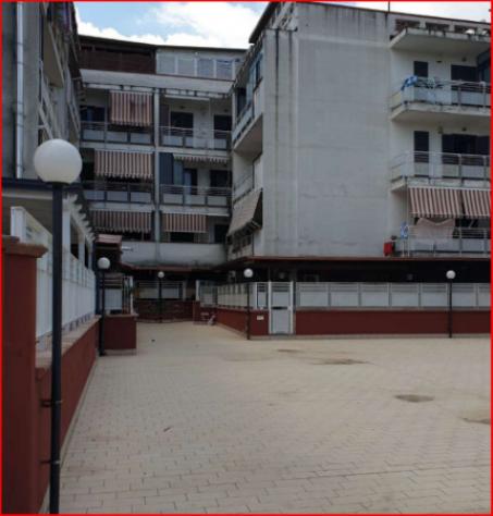 Immobile in asta di 97 m², box auto in vendita a Napoli - Foto 4