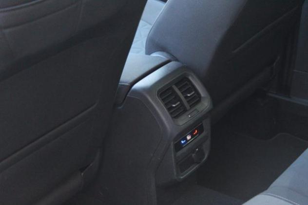 VOLKSWAGEN Tiguan 2.0 TDI 150 CV SCR DSG rif. 23957361 - Foto 6
