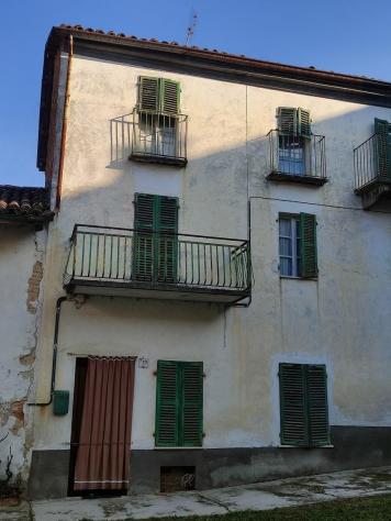 MONGARDINO PAESE - OPPORTUNITA' DI INVESTIMENTO - DUE CASE CON DUE BOX IN POSIZIONE COLLINARE - Foto 3