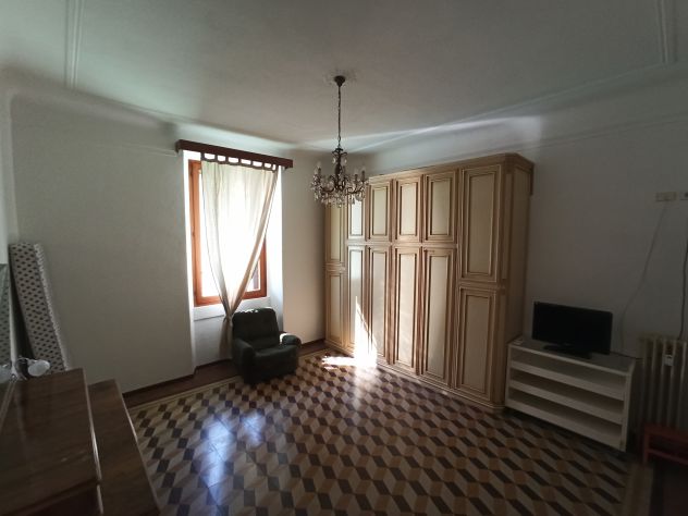 Affitto POSTO LETTO IN AMPIA CAMERA DOPPIA-SOLO RAGAZZE