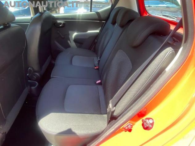 HYUNDAI i10 1.1 12V COMFORT 69cv rif. 23804942 - Foto 9