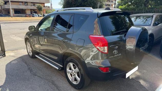 TOYOTA RAV 4 RAV4 2.2 D-4D 136CV DPF Sol*C.L.17*BI-XENO*CARPLAY rif. 23966126 - Foto 4