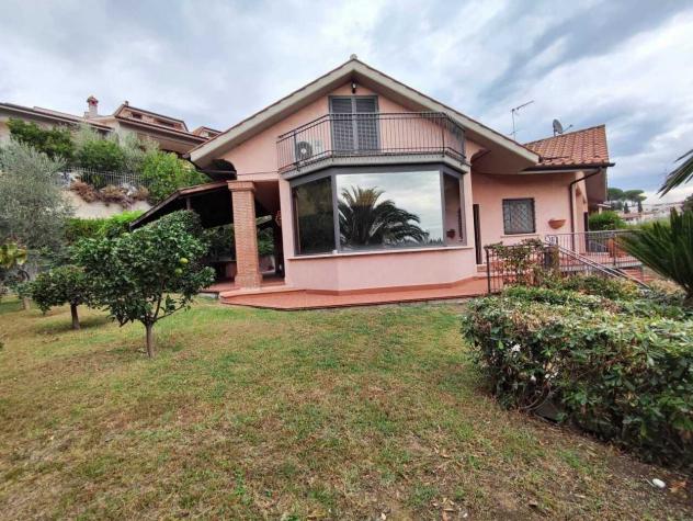 Bifamiliare in vendita a Monterotondo