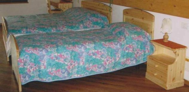 Arredi B&B Agriturismo Hotel rustici Letti in Legno Camere da Letto Fabbrica