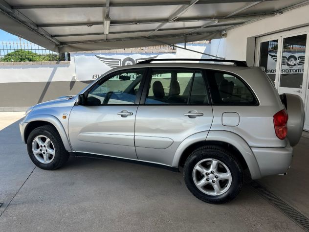 Toyota Rav 4 2.0D 4x4 Unipro’ Pelle - Foto 5