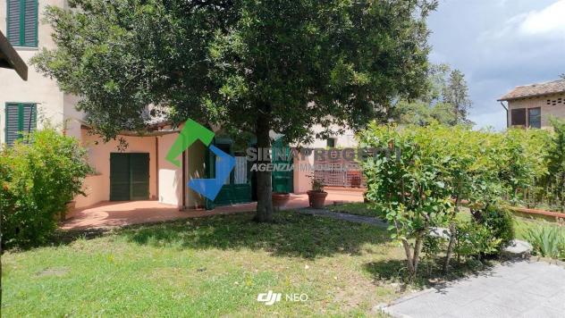 Bellissimo appartamento finemente ristrutturato con giardino privato in antica villa storica a Costafabbri, Siena. - Foto 18