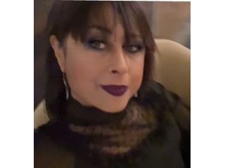 Maestra diplomata ripetizioni aiuto compiti carrara