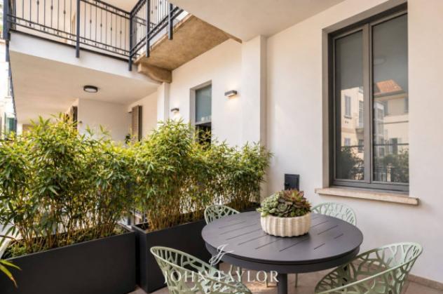 Appartamento di 120 m² con 5 locali in affitto a Milano