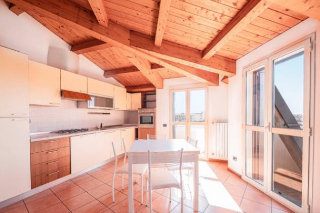 Appartamento di 80 m² con 3 locali in affitto a Milano