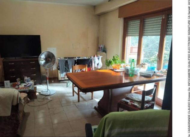 Immobile in asta di 113 m² con più di 5 locali e box auto in vendita a Perugia - Foto 3