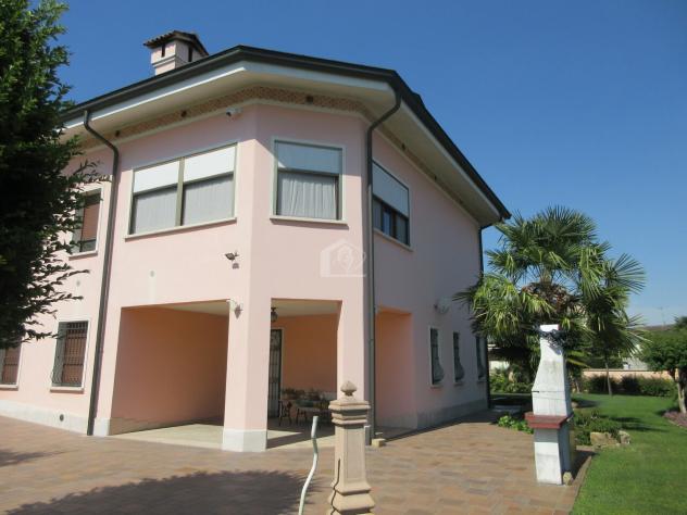Suzzara vendesi villa 10 vani 500 Mq - Foto 3