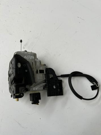 SERRATURA ANTERIORE SINISTRA SEAT Altea XL (06)