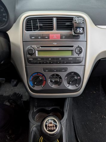 Fiat Grande Punto 1.4 16V 5p. Metano - Foto 9