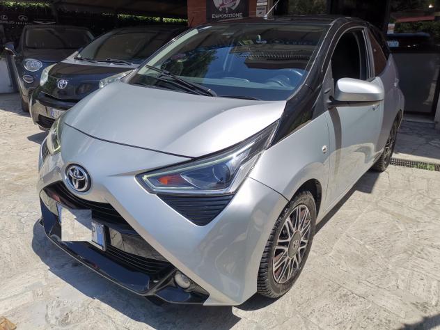 Toyota Aygo 1.0 VVT-i 72 CV 5 porte x-clusiv