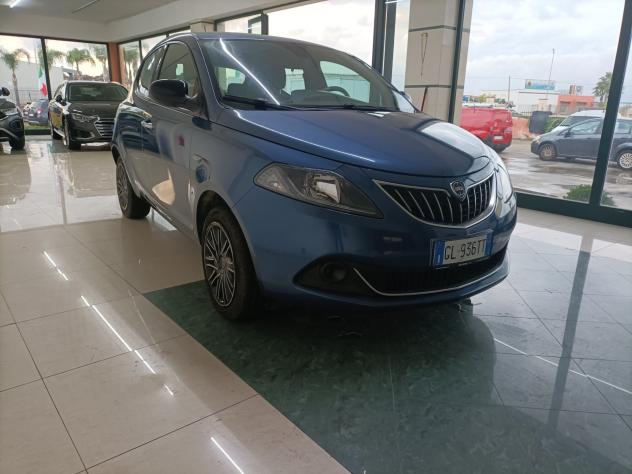 Lancia Ypsilon 1.0 Hybrid Silver 11/ 2022 - Foto 2