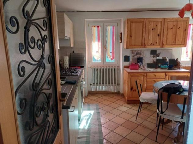 Immobile in asta di 108 m² con più di 5 locali e box auto in vendita a Primaluna - Foto 8