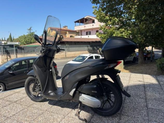 HONDA SH 150 SPORT PASSAGGIO E TAGLIANDO INCLUSO MINI RATE rif. 24114076 - Foto 4