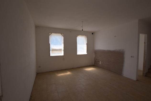 CASA AFFIANCATA di 7 vani e di 175 mq (PEDEROBBA) rif. DB030AB - Foto 4