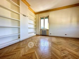 Appartamento in Affitto in Piazza Monte Grappa a Varese
