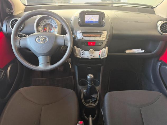 Toyota Aygo 1.0 VVT-i 69 CV 5 porte x-wave MMT - Foto 10