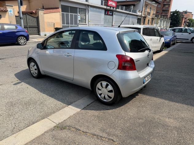 Toyota Yaris 1.4 D-4D 3 porte M-MT Navi - Foto 2