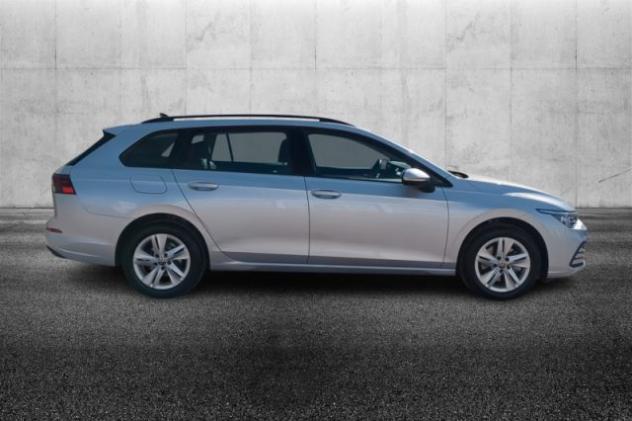 VOLKSWAGEN Golf Variant 2.0 TDI SCR Life rif. 23758195 - Foto 5