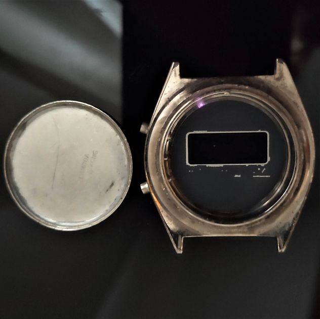 Cassa in acciaio per orologio digitale. - Foto 5