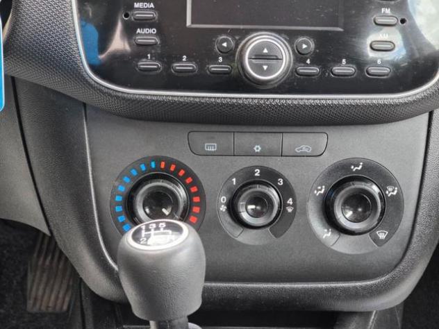 FIAT Punto 1.4 8V 5 porte Natural Power Street rif. 23905849 - Foto 9