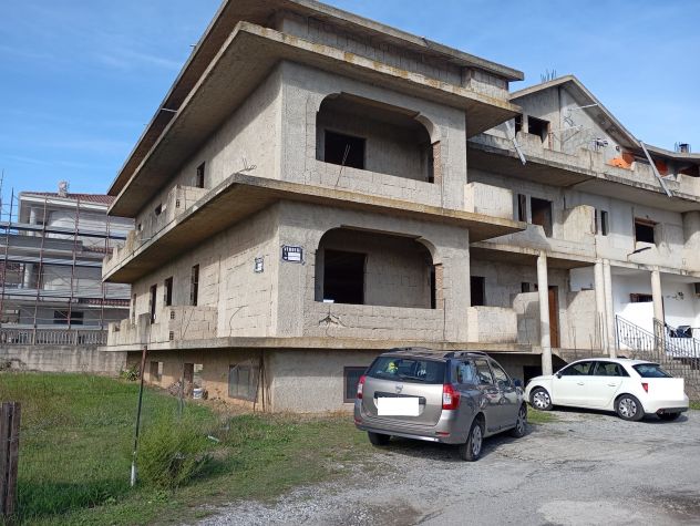 Stabile grezzo in vendita 4 livelli da completare - Foto 3