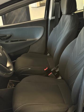 Lancia Ypsilon 1.2 69 CV 5 porte GPL Gold - Foto 7