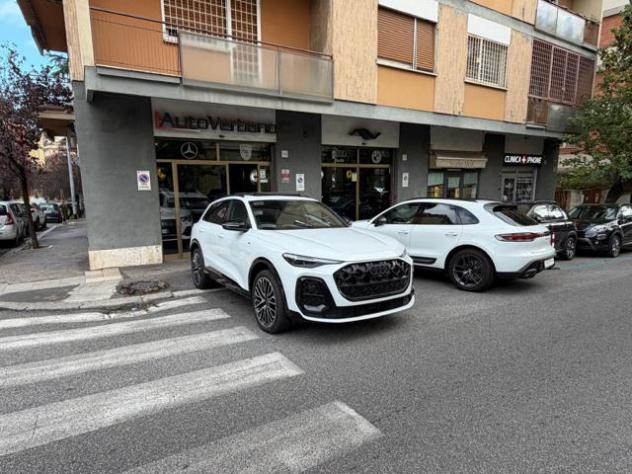 AUDI Q5 TDI 204Cv mHEV+ S tronic quattro S line edition rif. 23776565